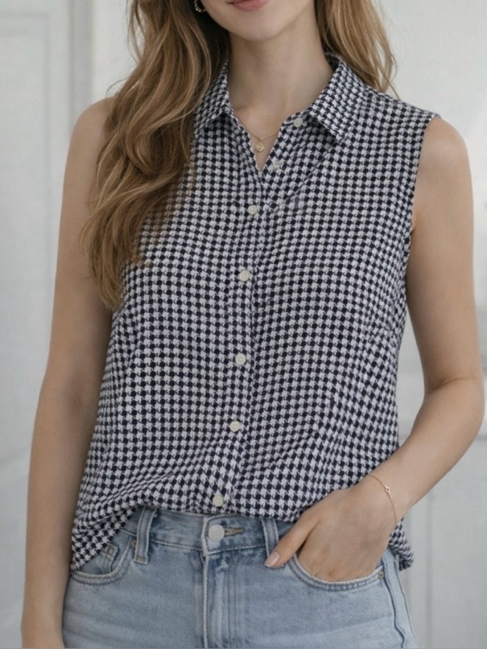 Banana Republic Navy and White Elephant Houndstooth Sleeveless Blouse